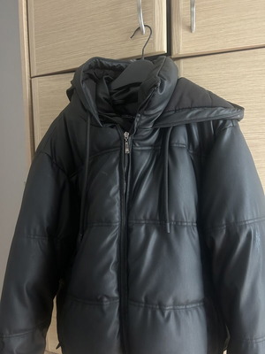 Zara puffer jacket black like new, very warm, size S