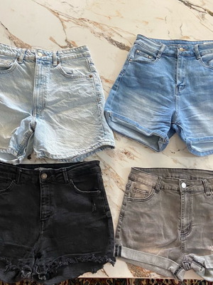 Bershka denim shorts like new, set of 4, black and blue