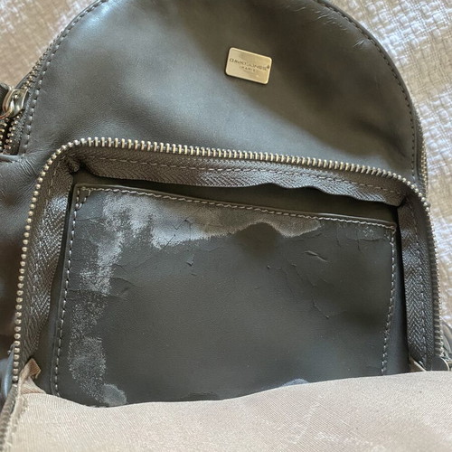 Bag in gray color with a pocket