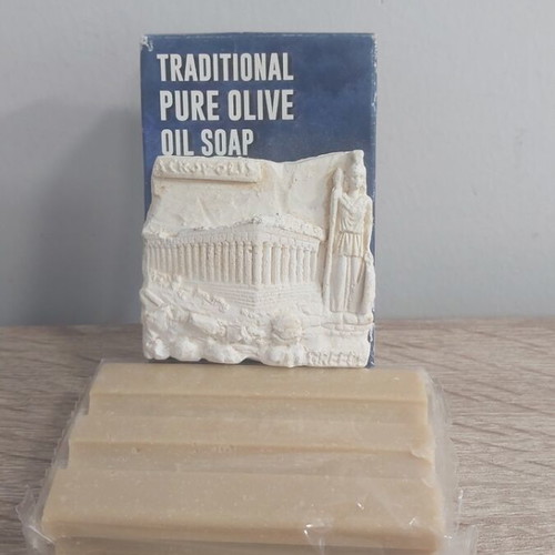 Decorative magnet with soap made from oil
