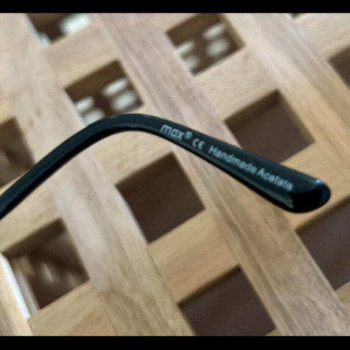 Max eyeglasses new, black