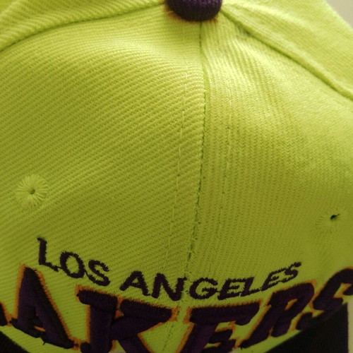 L.A Lakers NBA Hardwood cap like new, official replica