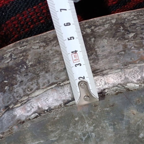 Copper hammered tray used, diameter 48cm, weight 2.2kg