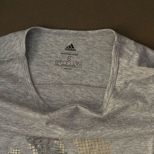 Adidas gray shirt new, size S with gold letters