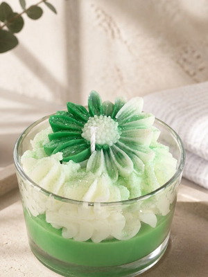 Handmade scented soy candle like new