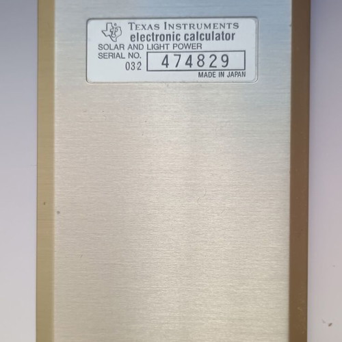 Texas Instruments TI-1766 solar calculator 1981 like new