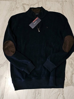 Quarter zip new, black, size L