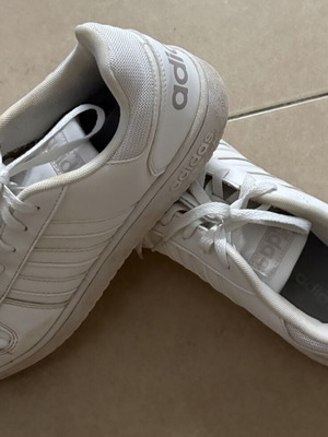 Adidas white sport sneakers size 44