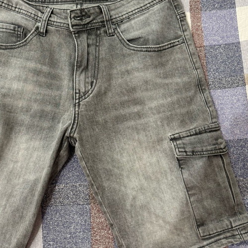 Men's gray denim bermuda shorts size 30 like new