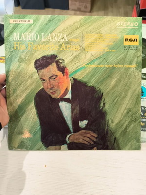 Mario Lanza sings his favorite arias vinyl record used