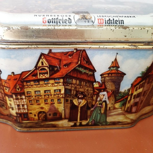 Gottfried Wicklein vintage metal cookie tin with Nuremberg scenes