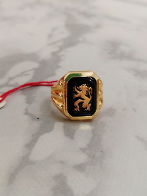 Vintage men's ring from the 70s, like new, black and gold aluminum alloy