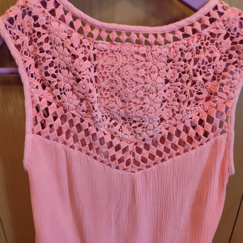 Fluo sleeveless top with embroidery Superdry, like new, size S, pink