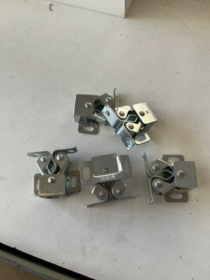 Cabinet springs with wheels new, pack of 72