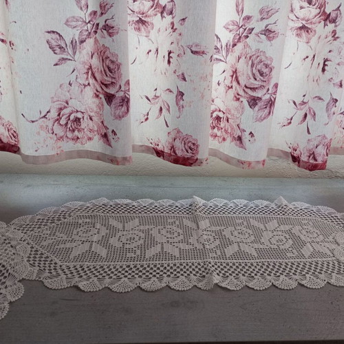 Set of 3 handmade crochet doilies with filet pattern, new