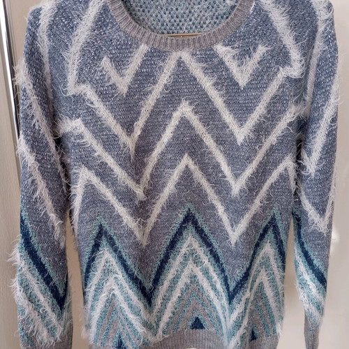 Knitted sweater used with silver details size L