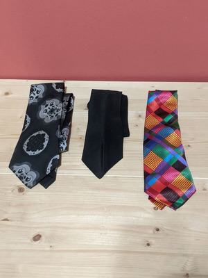 Ties like new condition