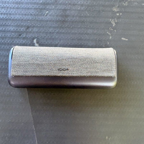 IQOS ILUMA i PRIME used with cosmetic marks