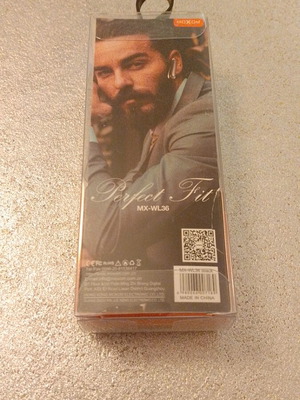 Moxom Bluetooth headset sealed