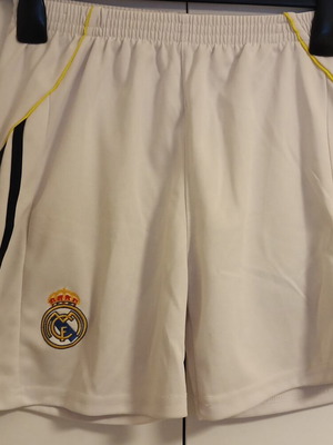 Real Madrid boys' shorts used, white, size S