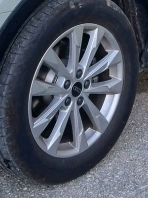 Ζαντολάστιχα Audi Q3 σαν καινούργιο