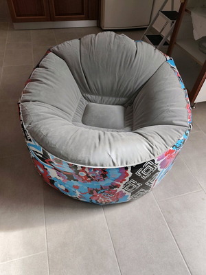 Φουσκωτή πολυθρόνα αχρησιμοποίητη