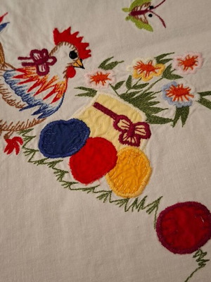 Easter tablecloth with hens new