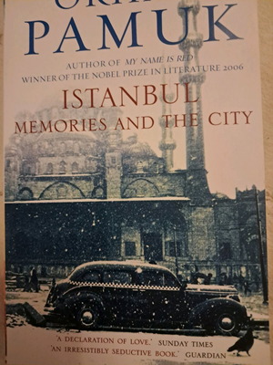 Istanbul Orhan Pamuk book like new, English