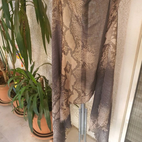 Scarf like new, 2 meters long, gray and beige