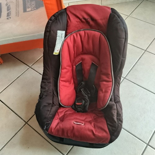 Baby cot with mattress and car seats