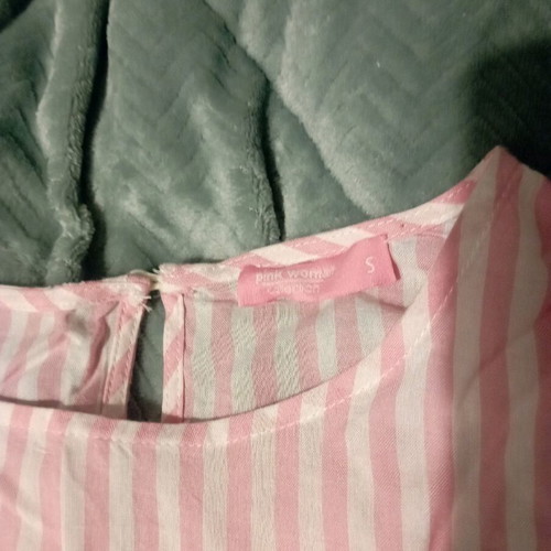 Women's pink blouse like new, spring style with bell sleeves