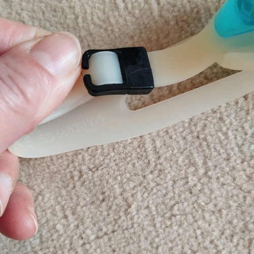 Children's swimming goggles like new
