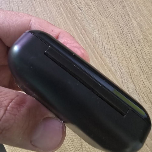 Bluetooth TWS F9 wireless earbuds used, digital LED display