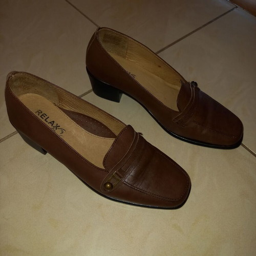 Women's shoes size 36 like new brown color