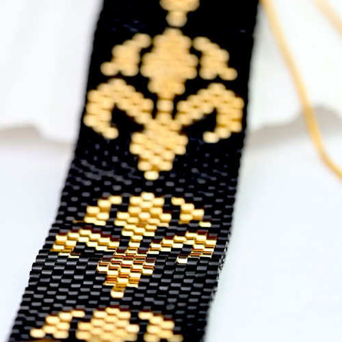 Golden Iris necklace and bracelet custom made, black and gold