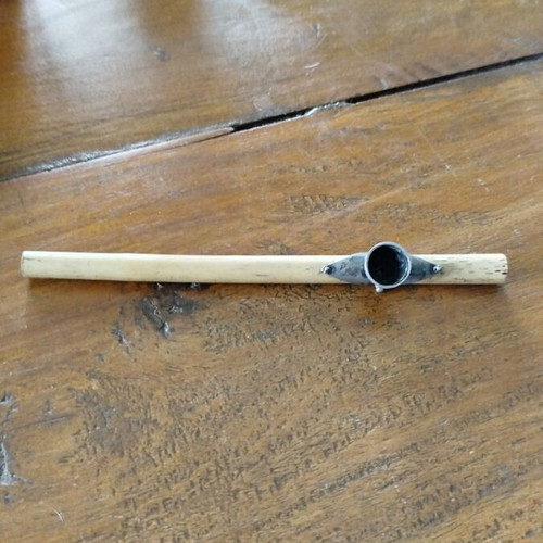 Handmade vintage pipe like new, wooden with metal holder