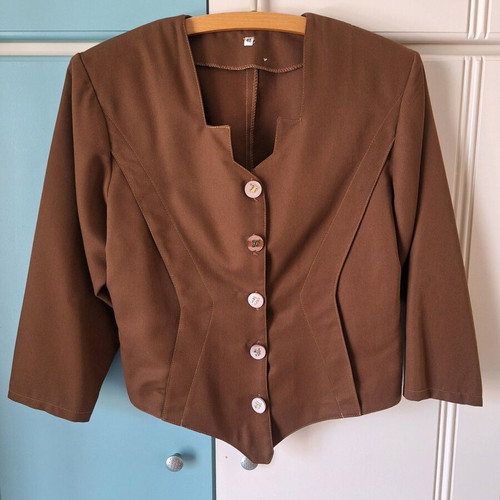 Vintage jacket used brown with padding and button details