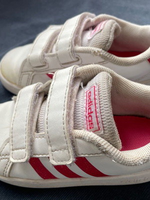 Adidas αθλητικά παπούτσια παιδικά no 23 μεταχειρισμένα