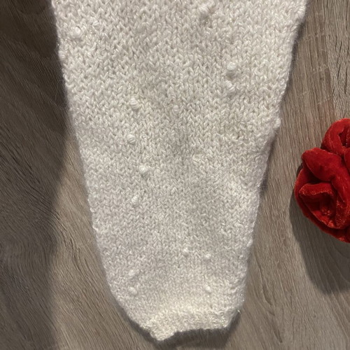 Women's sweater white like new, sizes M and L