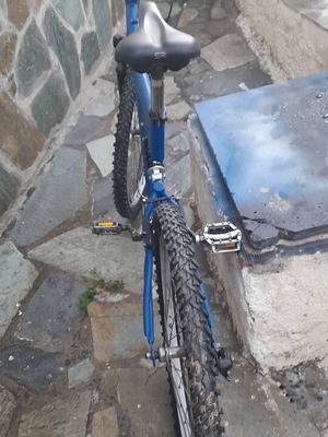 Mountain bike refurbished with front and rear suspension, 26 inch wheels