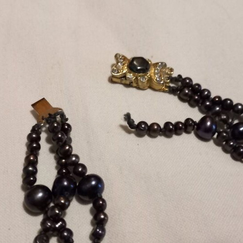 Black Pearls Necklace like new, about 400 small and 50 large pearls