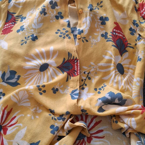 Viscose floral shirt United Colors of Benetton used, multicolor