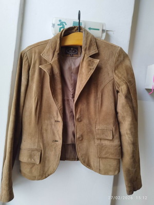Beige leather jacket used, size M