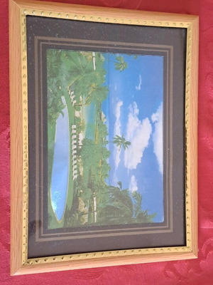 Small picture frame like new