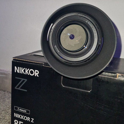 Nikon NIKKOR Z 85mm f/1.8 S telephoto lens new, black
