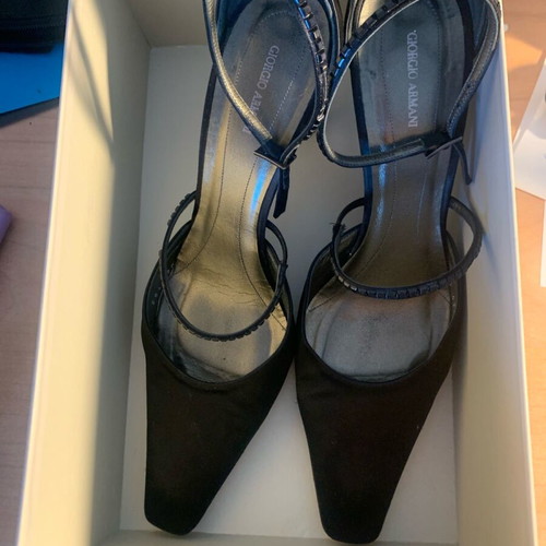Giorgio Armani satin black pumps like new, size 39