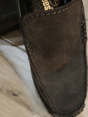 Clarks Wallabees women's leather (suede) moccasins like new, gray