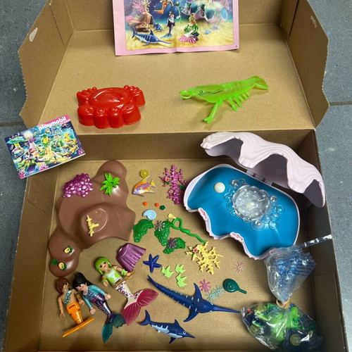 Playmobil Pearl Shell Nightlight used with all pieces