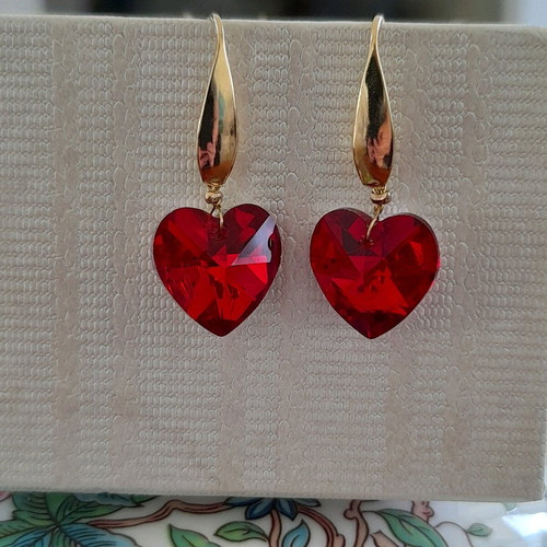 Crystal heart red earrings new with steel hook