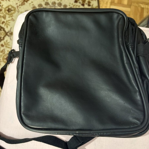 Diplomat shoulder bag black used